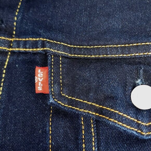 Levi's Denim Trucker Jacket Men's Size Small Dark Rinse Indigo Cotton Red Tab - Picture 5 of 11